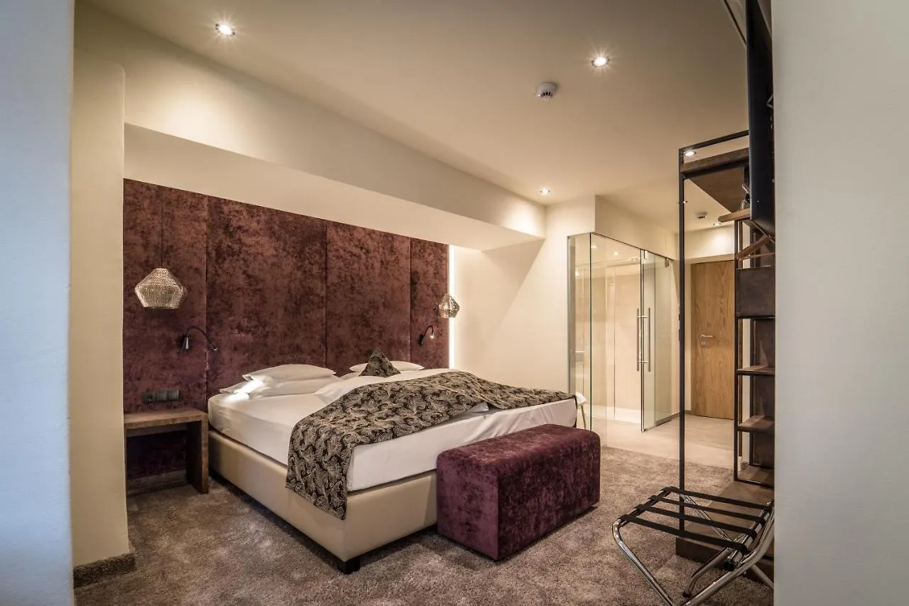 Hotel Goldener Adler, BW Signature Collection İnnsbruck